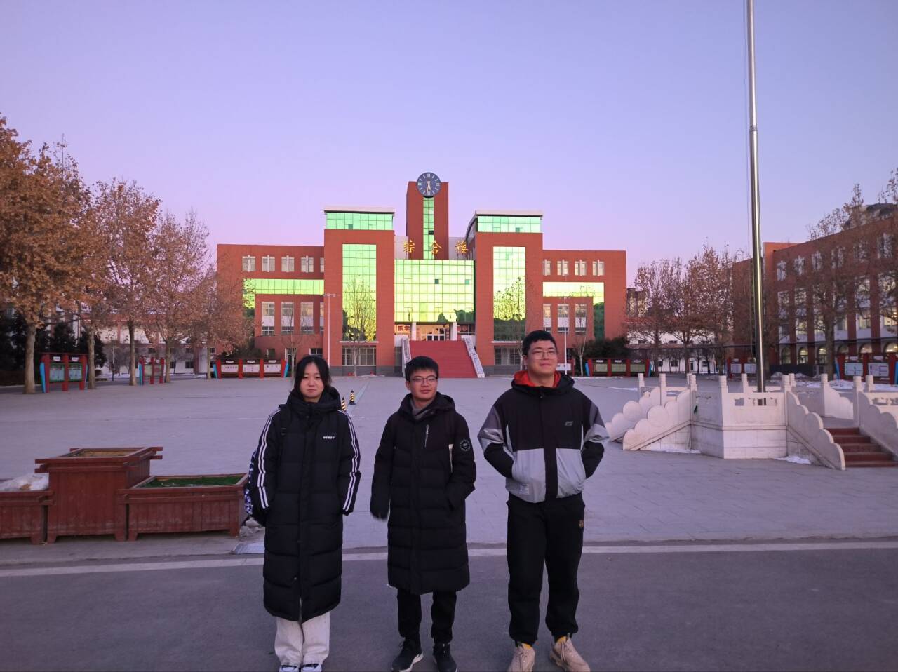�Ӻ���W(xu��)ԴȪ���̡������Ӻ�֮���������w��
