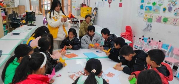 �F���l(xi��ng)�������ƪ�£���W(xu��)��������`����c��ϣ��֮��