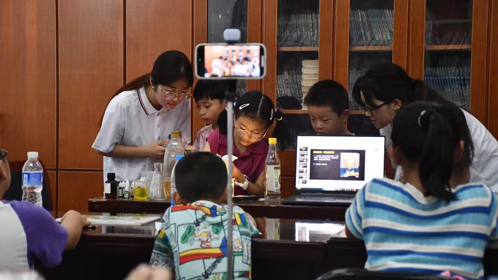 �����W(xu��)Ժ��퍂����ǻ����`�F�������л����(zh��n)�����l(xi��ng)�o��
