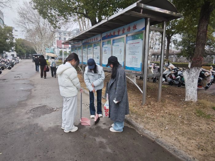 ��У��(n��i)�����飬У���`���ġ����� ���K�Ƽ���W(xu��)�Zʳ�W(xu��)Ժ2422121021�F(tu��n)֧���_չ־Ը����(w��)���